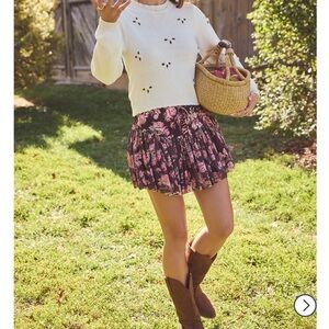 Francesca’s Brown Floral Skirt